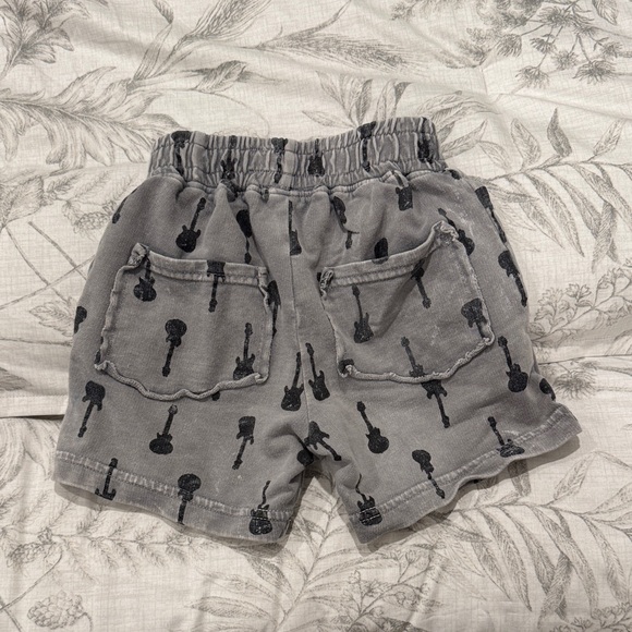 Gray Guitar Print Kids Shorts - Picture 2 of 3
